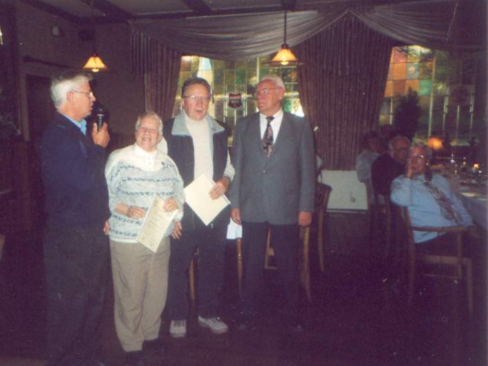 Ehrung Christel und Fritz Walenda mit silberner Ehrennadel 2003