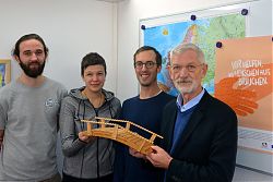 Das Team um Bernd Mühlbrecht kümmert sich um besonders benachteiligte Europäer