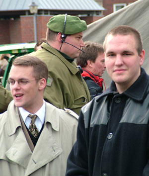 Axel Reitz (links), "Aktionsbüro West" und "Kampfbund Deutscher Sozialisten" (KDS), und Sascha Krolzig, der später verhaftete Versammlungsleiter der Nazi-Demo in Münster.