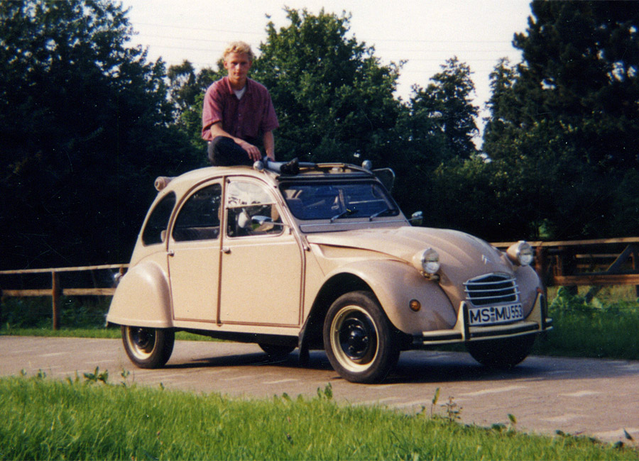 2 CV