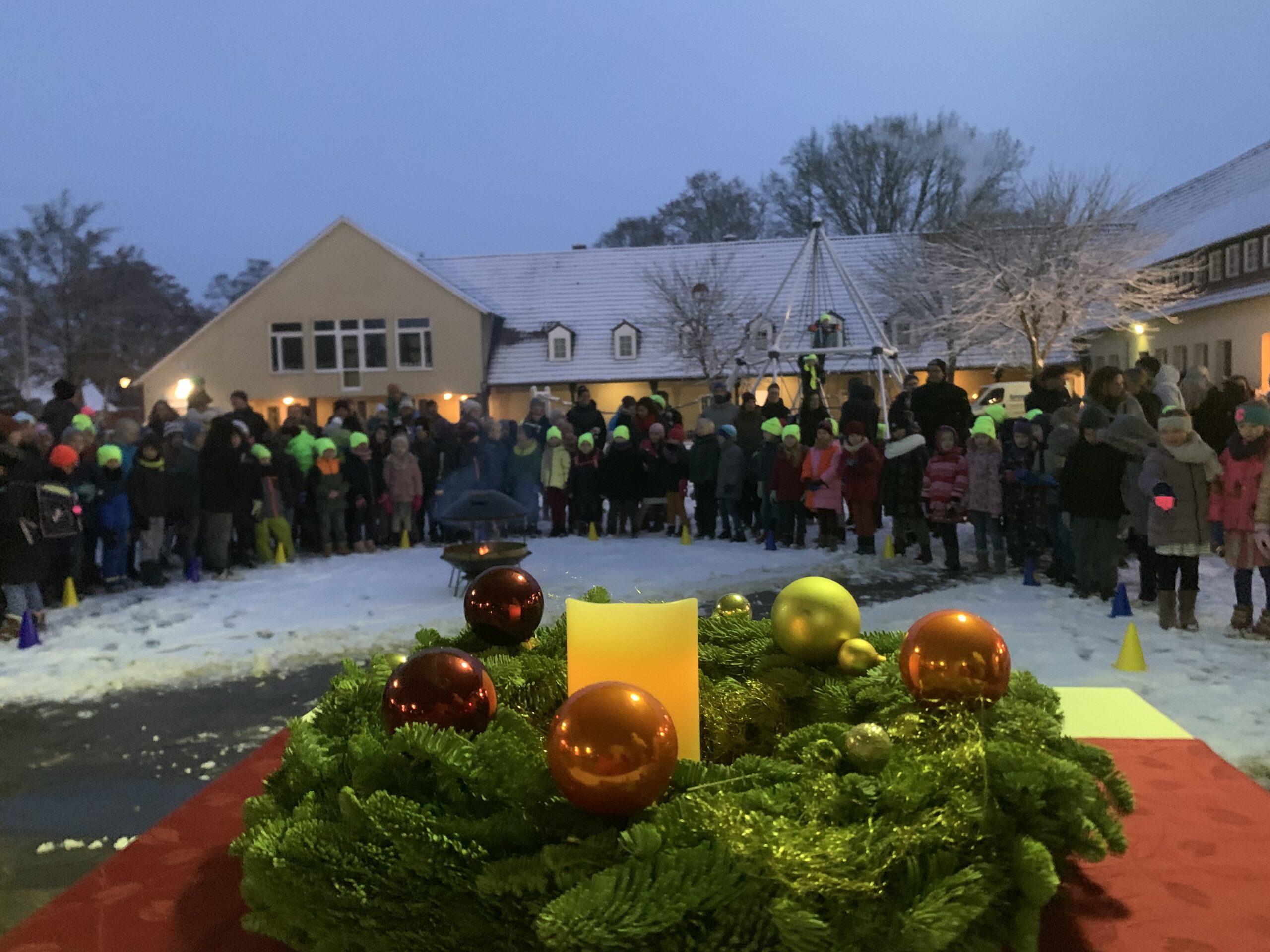 Wir wünschen allen eine zauberhafte Adventszeit!