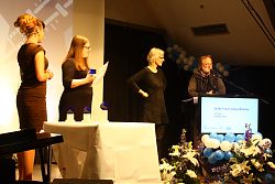 Klaus Blödow bei der kritischen Dankesrede (Foto: Bennohaus)