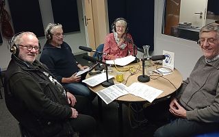 Im Studio von links nach rechts: Klaus Blödow, Michael Köstens, Renate Haake und Jürgen Brakowski (Foto: Peter Henkenborg)