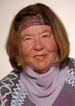 Renate Rave-Schneider veranstaltet am 18. Jubi das Jubiläumsfest anlässlich von zwanzig Jahren Poetry-Parties