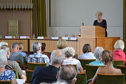 Gesine Schwan beim Vortrag im Schloss