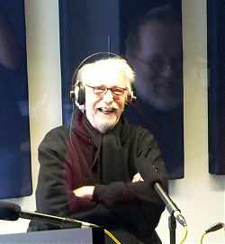 Moderator Volker Maria Hügel der Sendung "Radio Fluchtpunkt" - Magazin der GGUA Flüchtlingshilfe e. V. (Foto: medienforum münster e. V.)