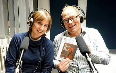 Jutta Hebbeler und Ralf Clausen stellen mehr oder weniger passende Musik zu den Russischen Filmtagen vor. (Foto: Ezgi Keskin)