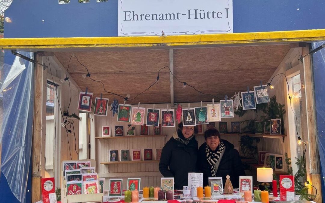 Ehrenamtshütte auf dem Weihnachtsmarkt
