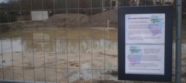Projektinfo am Bauzaun